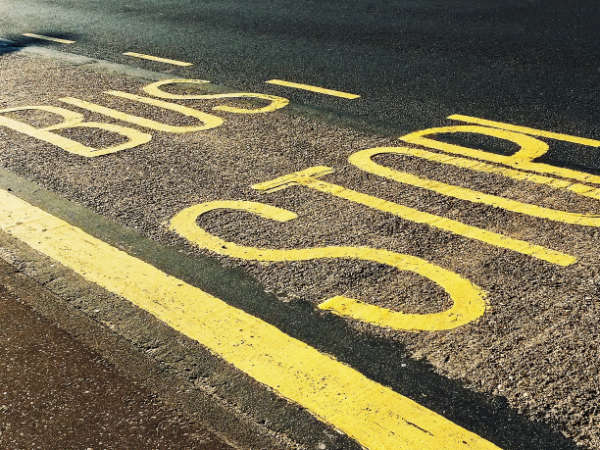 How to get to Bibury by bus